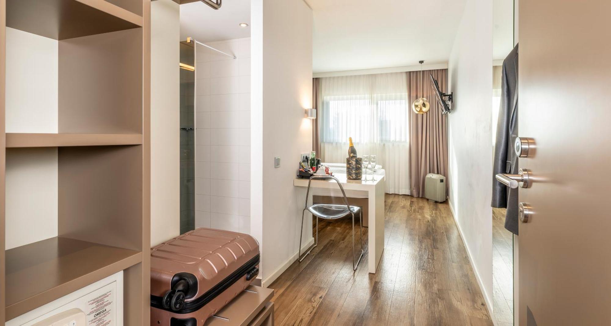 Hotel Roomz - Business Design Graz